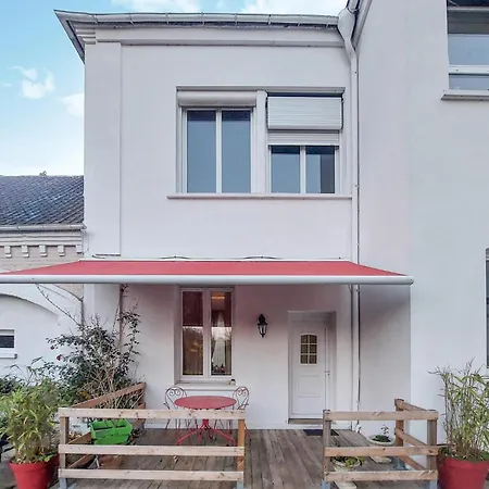 Vakantiehuis Awesome In Saint Leu With Wifi